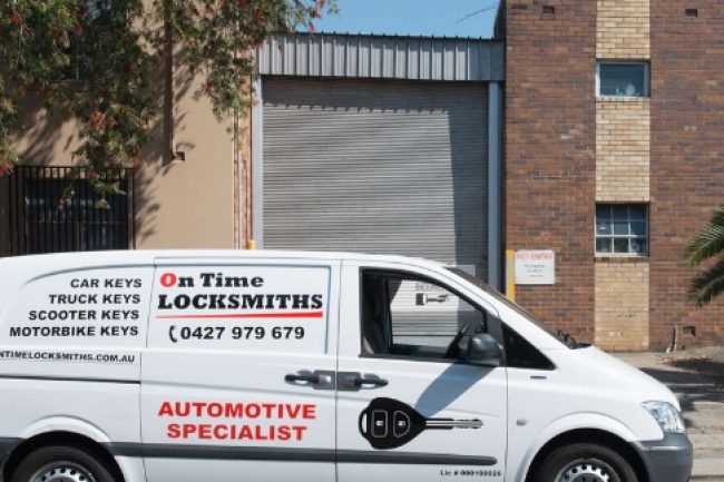 Truck Locksmiths - resize
